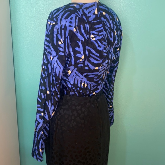 VINTAGE ST. GILLIAN | 100% SILK SKIRT AND TOP SET | 4 - Picture 6 of 10